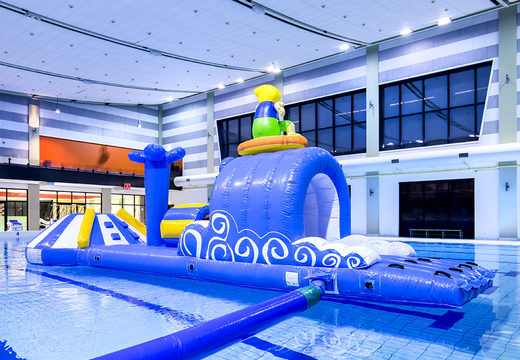 Inflatable glijbaan in thema surf voor zowel jong als oud kopen. Bestel opblaasbare zwembadspelen nu online bij JB Inflatables Nederland 