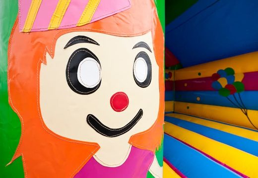 Koop standaard feest springkussen in opvallende kleuren met bovenop een groot 3D object voor kinderen. Koop springkussens online bij JB Inflatables Nederland