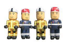 Maatwerk opblaasbare product vergroting van brandweer poppen