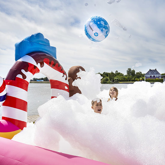 Opblaasbare bubble schuimparken kopen voor kinderen in candy thema