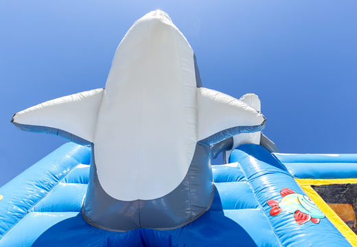 Middelmatig opblaasbare springkussen in dolfijn thema met glijbaan kopen voor kinderen. Bestel opblaasbare springkussens online bij JB Inflatables Nederland