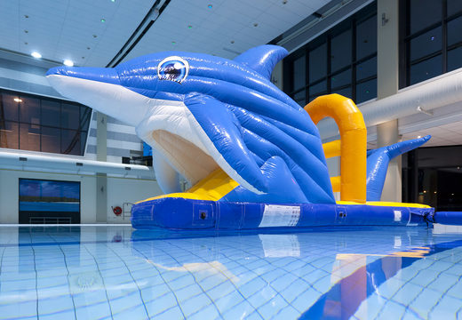 Koop een luchtdichte opblaasbare zwembad glijbaan in dolfijn thema voor zowel jong als oud. Bestel opblaasbare waterattracties nu online bij JB Inflatables Nederland 