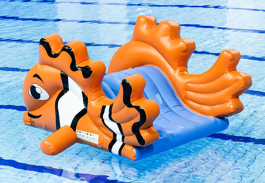Opblaasbare luchtdichte glijbaan in thema clownvis kopen voor zowel jong als oud. Bestel opblaasbare zwembadspelen nu online bij JB Inflatables Nederland 