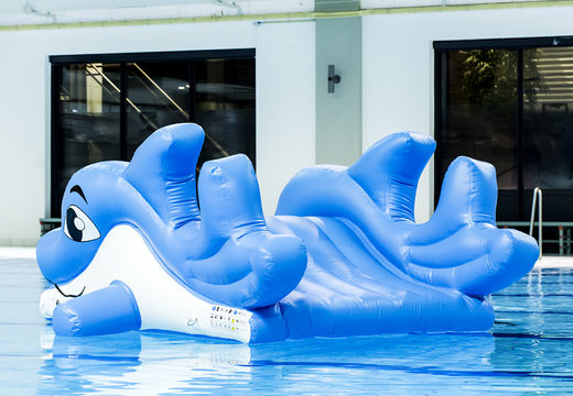 Inflatable luchtdichte glijbaan in thema dolfijn voor zowel jong als oud bestellen. Koop opblaasbare zwembadspelen nu online bij JB Inflatables Nederland 