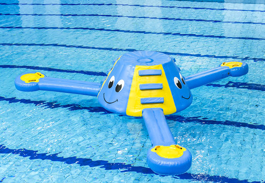 Opblaasbare luchtdichte speeleiland in octopus thema bestellen voor zowel jong als oud. Koop opblaasbare zwembadspelen nu online bij JB Inflatables Nederland 