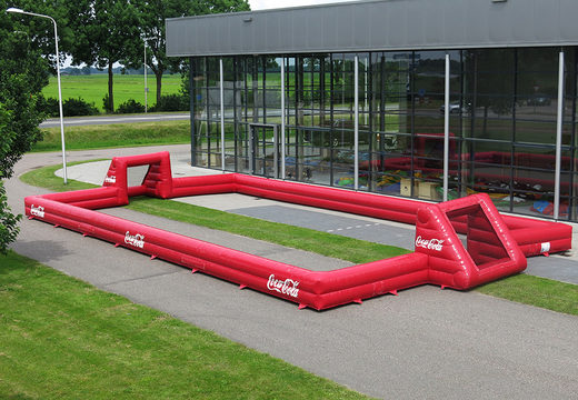Coca Cola rode voetbalboarding kopen voor diverse evenementen. Bestel een voetbalboarding nu online bij JB Promotions Nederland