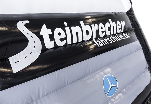 Bestel nu online op maat gemaakte zwart Steinbrecher fashrschule bus springkasteel bij JB Promotions Nederland. Koop maatwerk opblaasbare reclame luchtkussens in verschillende soorten en maten voor evenementen