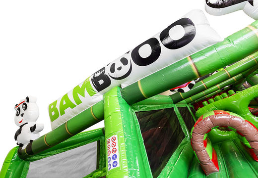 Bestel opblaasbare bamboo stormbaan met obstakels voor jong en oud. Koop opblaasbare stormbanen nu online bij JB Inflatables Nederland