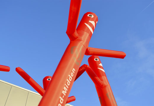 Opblaasbare maatwerk Brandweer Gelderland midden skydancer in rood bestellen bij JB Inflatables Nederland. Vraag nu gratis ontwerp aan voor opblaasbare airdancer in eigen huisstijl