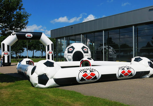 Op maat gemaakte opblaasbare Heracles springkussen in de vorm van een voetbal bestellen bij JB Inflatables Nederland. Vraag nu gratis ontwerp aan voor opblaasbare springkussen in eigen huisstijl