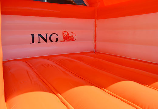 Opblaasbare ING Bank - a frame springkussen bestellen bij JB Inflatables Nederland. Vraag nu gratis ontwerp aan voor opblaasbare luchtkussens in eigen huisstijl