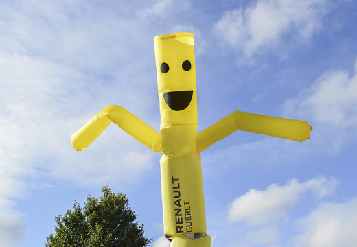 Gepersonaliseerde Renault skydancer laten maken bij JB Promotions Nederland. Promotionele inflatable tubes in alle soorten en maten razendsnel op maat gemaakt