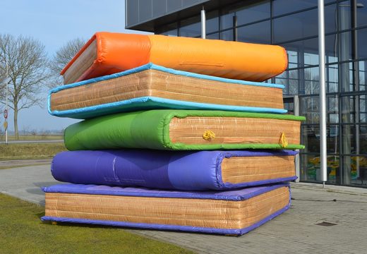 Grote opblaasbare Boekenweek Boeken stapel productvergroting te koop. Bestel opblaasbare 3D objecten nu online bij JB Inflatables Nederland 