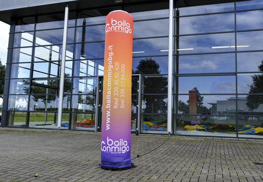"Bestel opblaasbare Baila Conmigo lichtpilaar. Haal uw opblaasbare lichtpilaren nu online bij JB Inflatables Nederland "