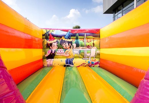Klein open springkussen kopen in feest thema voor kinderen. Bestel springkussens online bij JB Inflatables Nederland