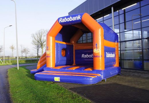 Koop gepersonaliseerde Rabobank Multifun springkussen voor diverse evenementen bij JB Inflatables Nederland. Bestel nu op maat gemaakte promotionele springkussens bij JB Promotions Nederland