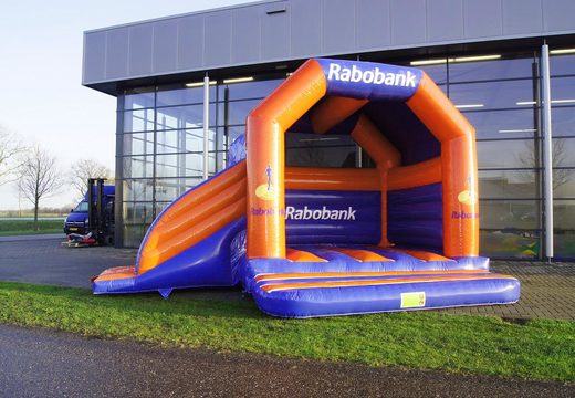 Bestel nu op maat gemaakte Rabobank Multifun springkussen bij JB Promotions Nederland. Opblaasbare reclame springkussens in verschillende soorten en maten te koop bij JB Promotions Nederland