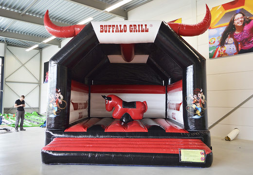 Promotionele op maat gemaakte Buffalo Grill Springkussen  kopen. Bestel nu opblaasbare reclame luchtkussens in eigen huisstijl bij JB Inflatables Nederland