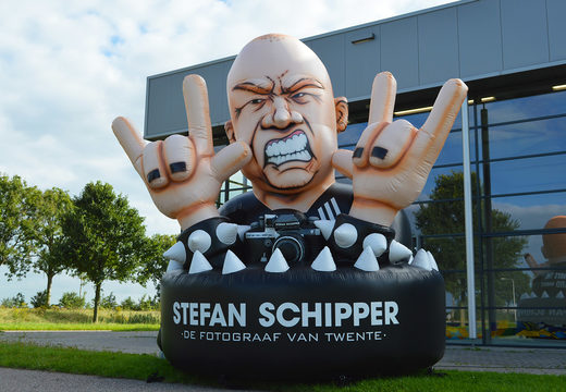 Grote opblaasbare Stefan Schipper productvergroting bestellen. Koop opblaasbare blow-ups nu online bij JB Inflatables Nederland