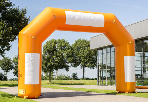 Oranje opblaasbare finish boog direct online kopen bij JB Inflatables Nederland. Bestel nu reclamebogen in standaard kleuren en afmetingen