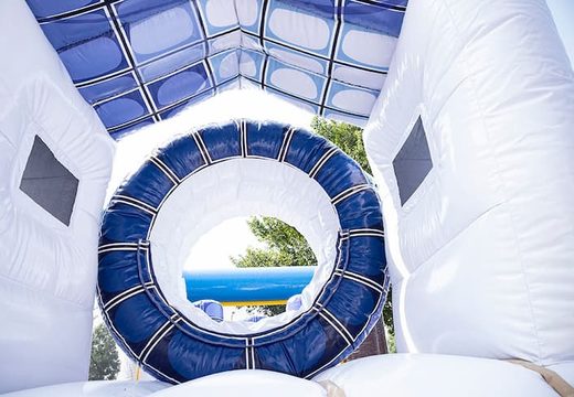 Gekleurde inflatable park in Frozen thema bestellen voor kinderen. Koop springkussens online bij JB Inflatables Nederland 