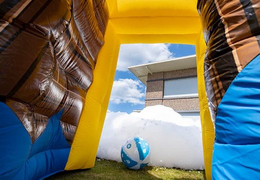 Opblaasbare schuim bubble park in thema piraat bestellen voor kids