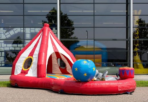 Bestel playzone springkussen in thema circus met plastic ballen en 3D objecten kopen voor kids. Bestel springkussens online bij JB Inflatables Nederland 