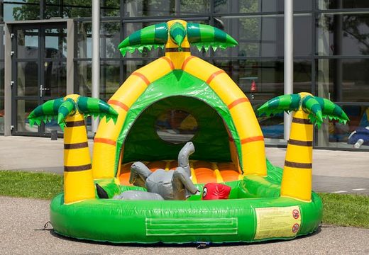 Bestel playzone springkussen in thema jungle met plastic ballen en 3D objecten kopen voor kids. Bestel springkussens online bij JB Inflatables Nederland 
