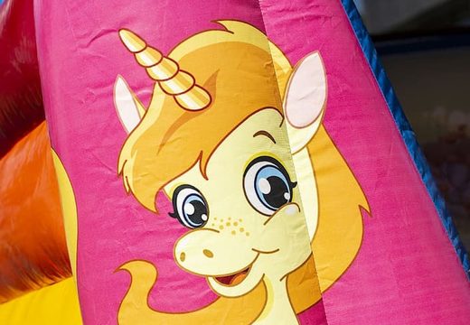 Klein overdekt multifun springkussen kopen in thema unicorn met glijbaan voor kinderen. Koop springkussens online bij JB Inflatables Nederland