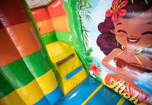 Koop opblaasbaar multiplay springkussen in thema Hawaï met of zonder bad voor kinderen bij JB Inflatables Nederland. Bestel springkussens online bij JB Inflatables Nederland