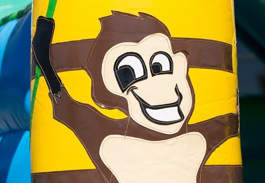 Standaard jungle springkasteel kopen in opvallende kleuren met bovenop een groot 3D object in de vorm van een gorilla voor kinderen. Bestel springkastelen online bij JB Inflatables Nederland