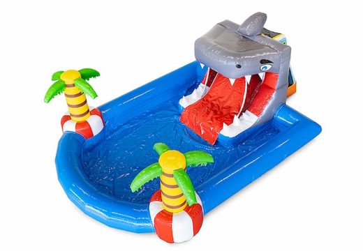 Groot opblaasbaar springkussen met waterglijbaan en zwembad kopen in thema haai shark voor kinderen. Bestel springkussens online bij JB Inflatables Nederland