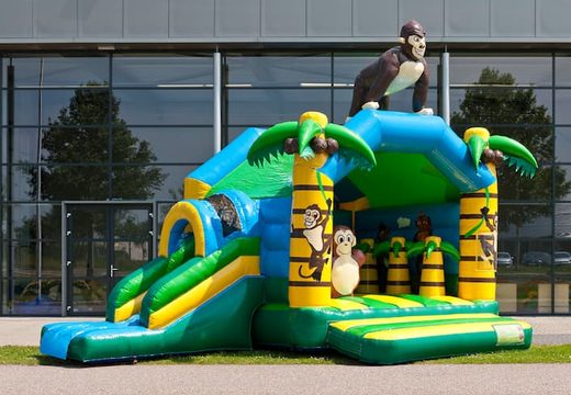 Koop opblaasbaar multifun springkasteel met dak in jungle thema met bovenop een 3D object van een gorilla voor kids bij JB Inflatables Nederland. Bestel springkastelen online bij JB Inflatables Nederland