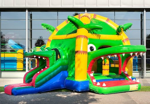 Overdekt multifun super springkussen met glijbaan in krokodil thema kopen voor kinderen. Bestel springkussens online bij JB Inflatables Nederland