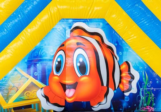 Bestel opblaasbaar multiplay springkussen met dak in thema seaworld zee nemo voor kinderen bij JB Inflatables Nederland. Koop springkussens online bij JB Inflatables Nederland