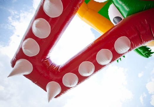 Bestel medium opblaasbare superheld springkasteel met glijbaan voor kinderen. Koop opblaasbare springkastelen online at JB Inflatables Nederland 