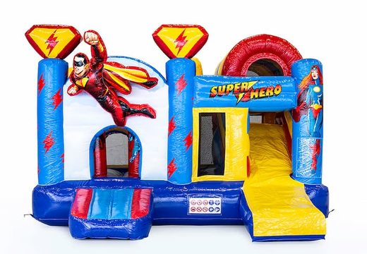 Multiplay springkasteel met slide in thema superheld bestellen voor kinderen. Koop opblaasbare springkastelen online bij JB Inflatables Nederland