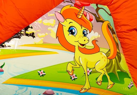 Multiplay springkussen met slide in thema unicorn bestellen voor kinderen. Koop opblaasbare springkussens online bij JB Inflatables Nederland
