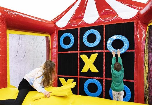 Koop luchtkussens met stormbaan en tic tac toe spel  voor kinderen. Bestel opblaasbare luchtkussens online bij JB Inflatables Nederland