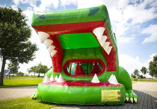 Stormbaan in thema krokodil voor kids bestellen. Koop opblaasbare stormbanen nu online bij JB Inflatables Nederland