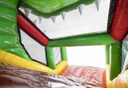 Modulaire stormbaan krokodil 13,5meter lang met passende 3D objecten voor kids bestellen. Koop opblaasbare stormbanen nu online bij JB Inflatables Nederland