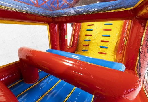 Hindernisbaan 13.5 meter lang in thema rollercoaster met passende 3D objecten voor kinderen kopen. Bestel opblaasbare stormbanen nu online bij JB Inflatables Nederland