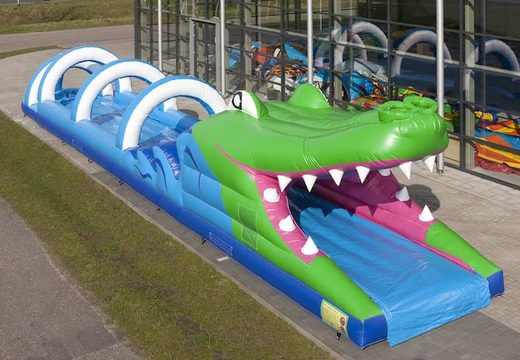 Spectaculaire opblaasbare krokodil buikschuifbaan 18meter lang bestellen voor kids. Koop opblaasbare buikschuifbanen nu online bij JB Inflatables Nederland