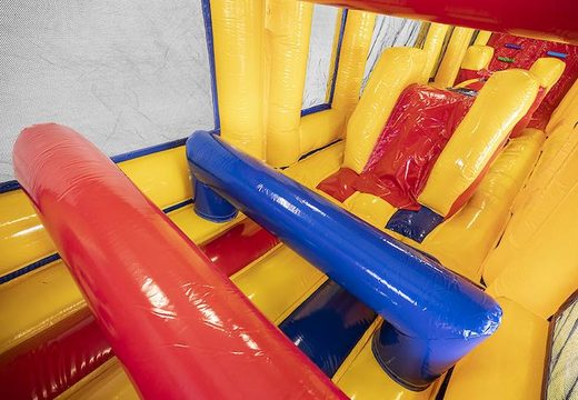 Opblaasbare 19 meter modulaire stormbaan in standaard thema met passende 3D objecten bestellen voor kinderen. Koop opblaasbare stormbanen nu online bij JB Inflatables Nederland