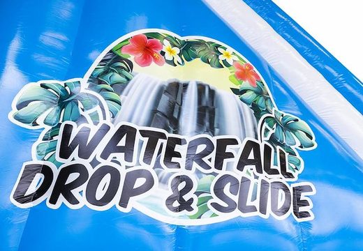 Opblaasbare grote waterglijbaan in waterval thema bestellen voor kinderen 