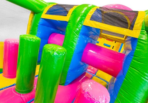 Happy Color 13m opblaasbare stormbaan voor kinderen kopen. Bestel opblaasbare stormbanen nu online bij JB Inflatables Nederland