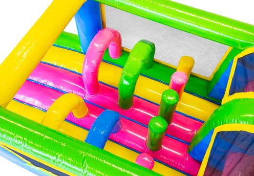 Happy Color 13m opblaasbare stormbaan voor kinderen bestellen. Koop opblaasbare stormbanen nu online bij JB Inflatables Nederland
