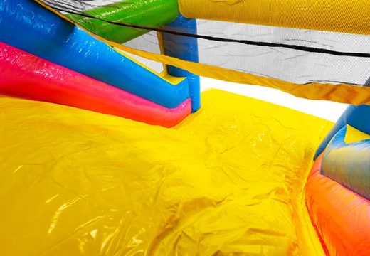 Opblaasbare stormbaan Happy Color 13m bestellen voor kinderen. Koop opblaasbare stormbanen nu online bij JB Inflatables Nederland