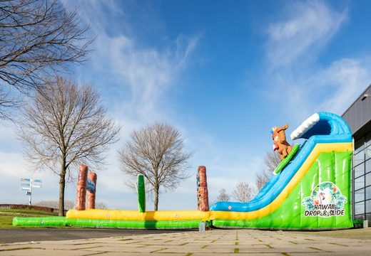 Drop and Slide in thema Hawaii voor kids bestellen. Koop opblaasbare waterglijbanen nu online bij JB Inflatables Nederland