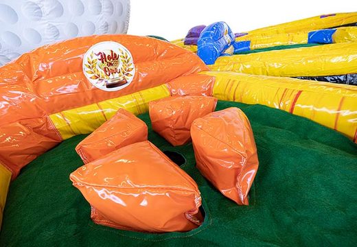 Springkussen in golfpark format bij JB Inflatables